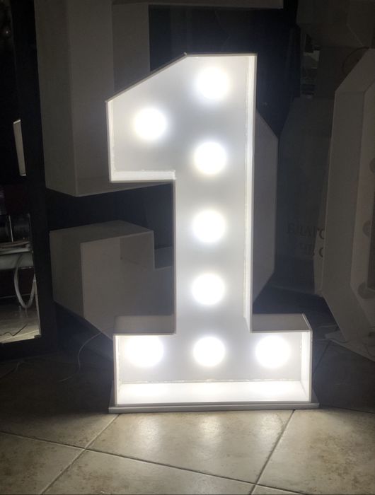 Светещи цифри 70см