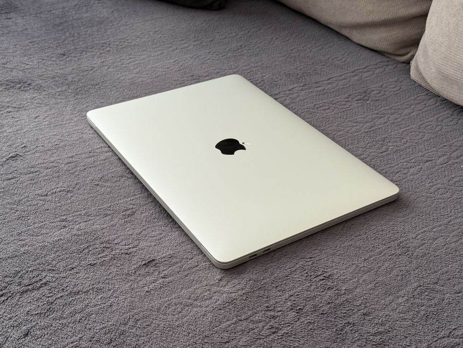 13.3’ Macbook Pro 13 2019/Core i7/16GB Ram/512GB SSD