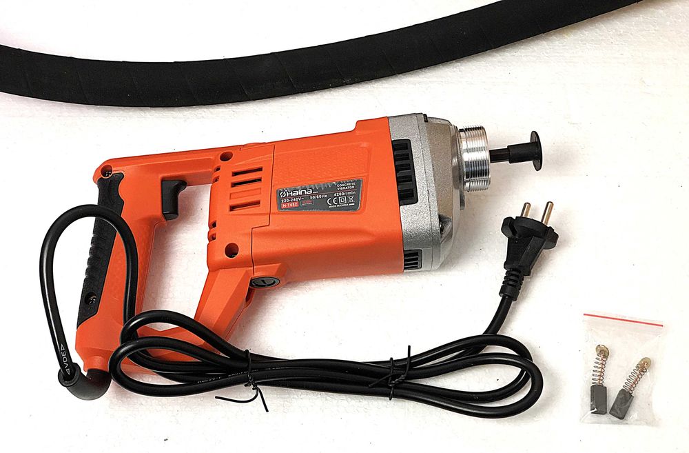 Aparat de vibrat beton 2800W, lance 175 cm, eficient