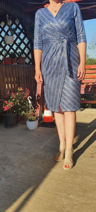 Rochie cu cordon in taleie