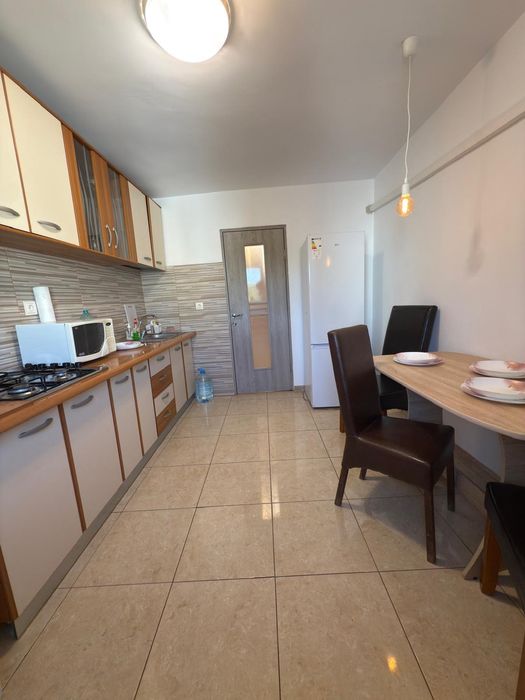 Inchiriez apartament 3 camere in Cernavoda