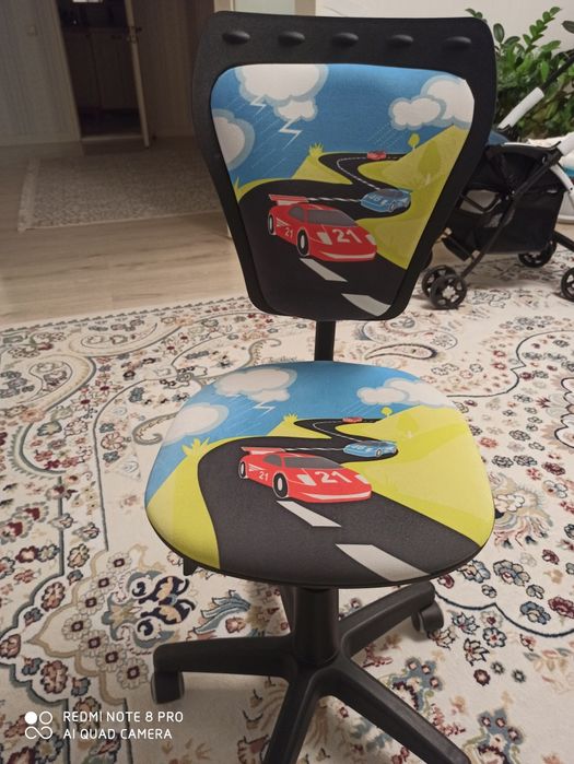 Продам детский стул
