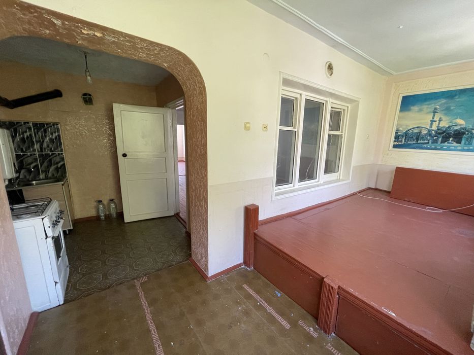 Oxangaron 2 xonali uy sotiladi