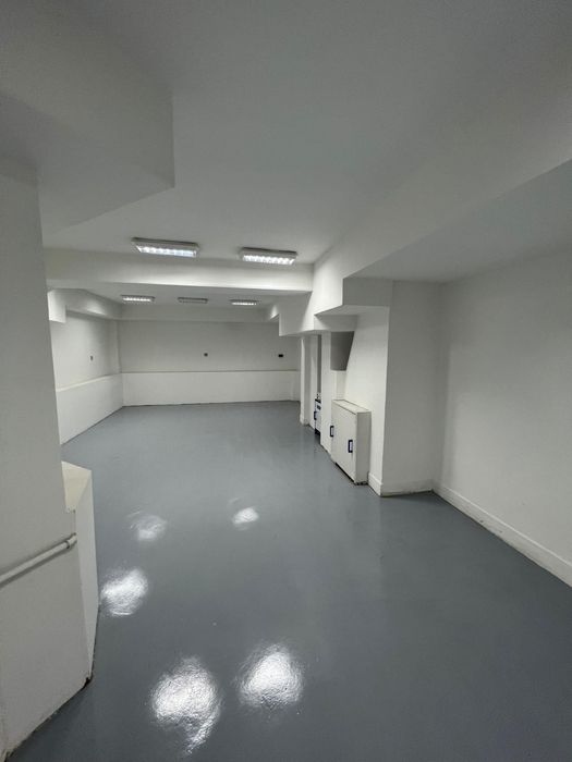 Дава се под наем Офис в Пловдив, Център - 240 кв.м за 1009.8 € - Снимка #2