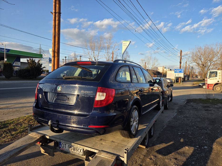 Skoda superb  2012 2.0 140 cp