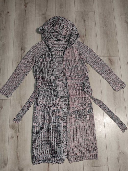 Дамски жилетки М размер