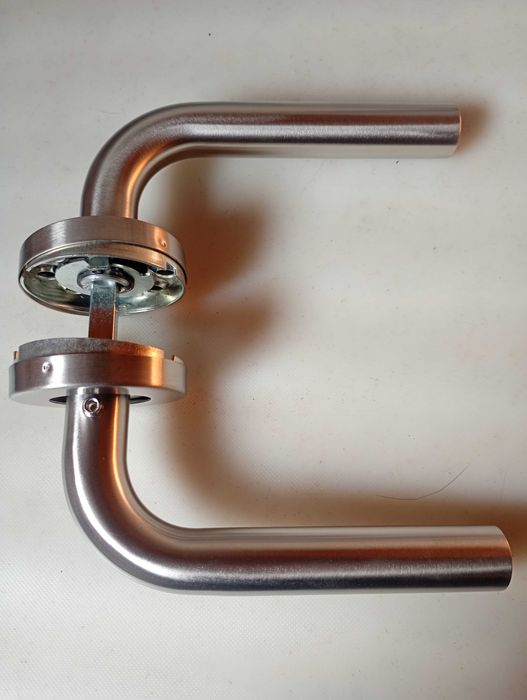 Дръжки за интериорни врати