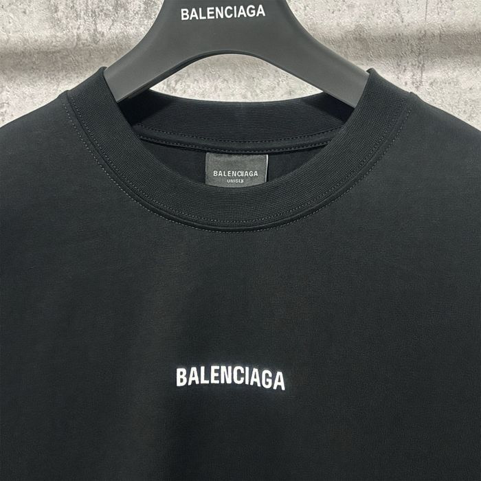 Tricou Balenciaga