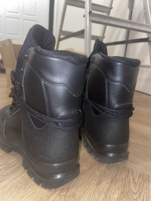 Продам новые Берцы