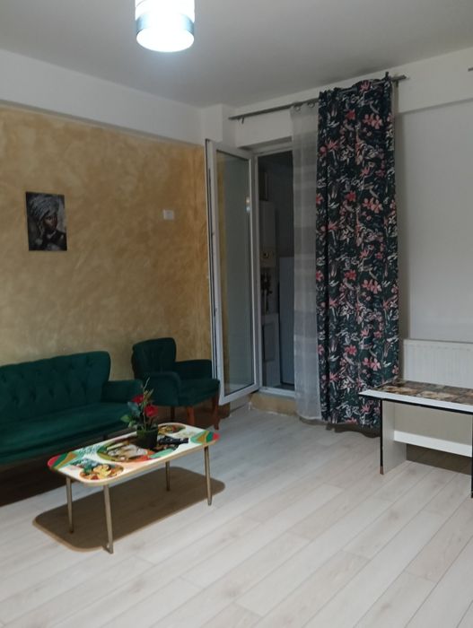 Regim hotelier doua camere militari rezident