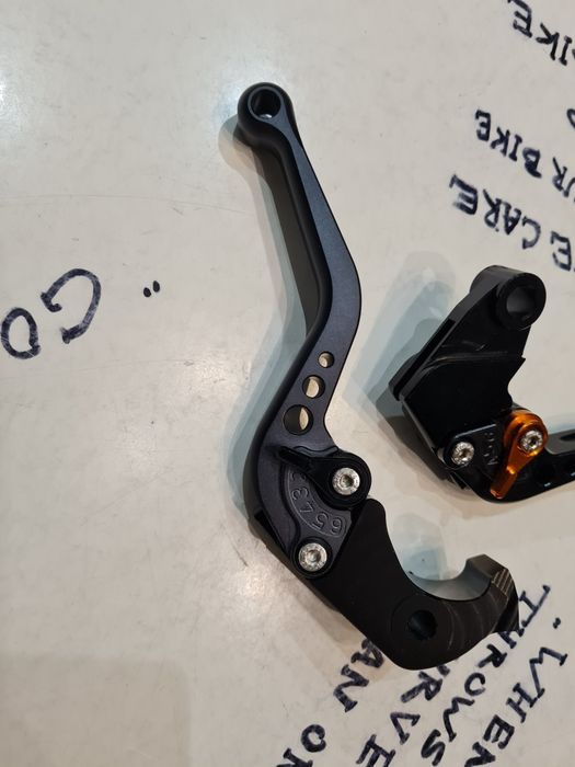 Z1000/Z1000SX Лостчета за спирачка и съединител.