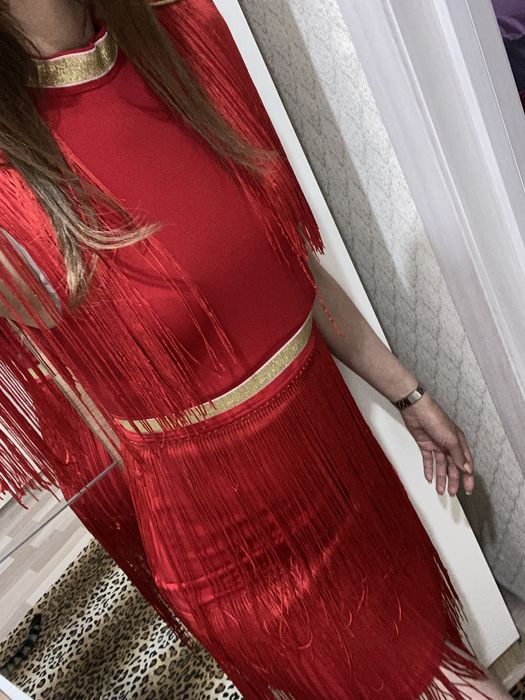 Продам красное платье и др