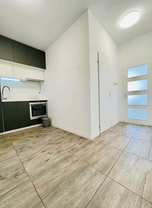 Дава се под наем Двустаен апартамент в София, Младост 1 - 49 кв.м за 611.49 € - Снимка #3