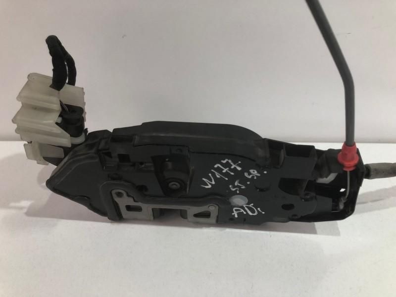 Broasca usa stanga spate Mercedes A-class (2018->) [w177] a0997303101