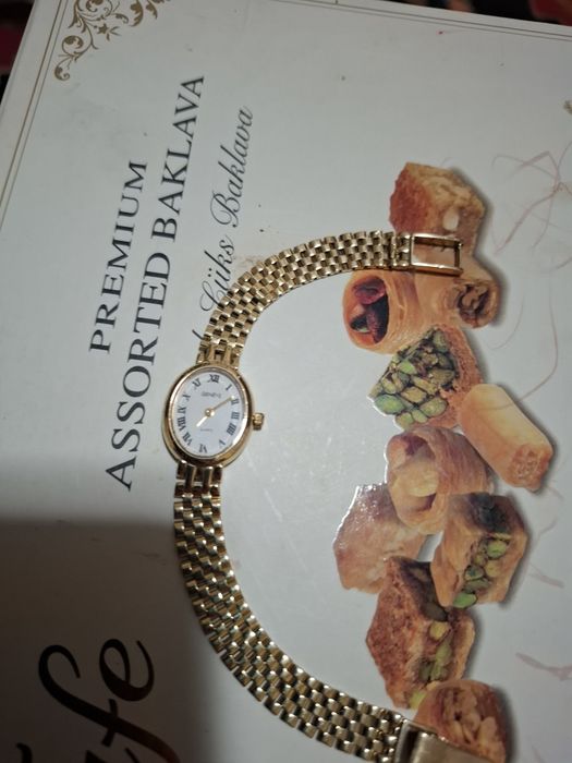 Ceas aur 14k, complet aur, 21,5g Impecabil, pe baterie.