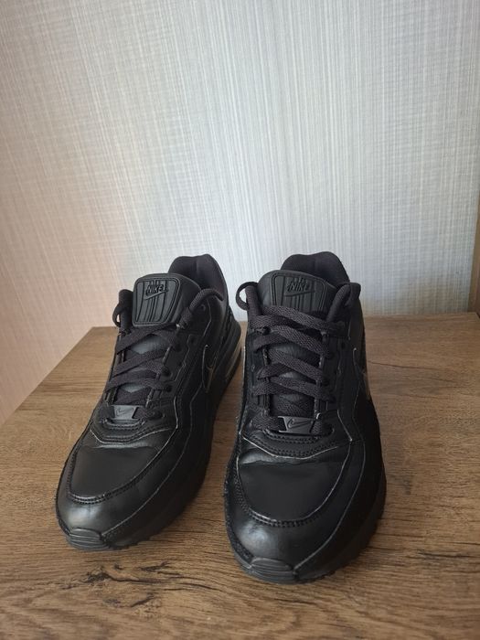 Nike air max маратонки 42 номер.
