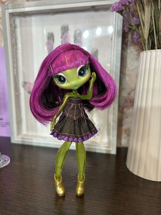 Novi Stars Alie Lectric