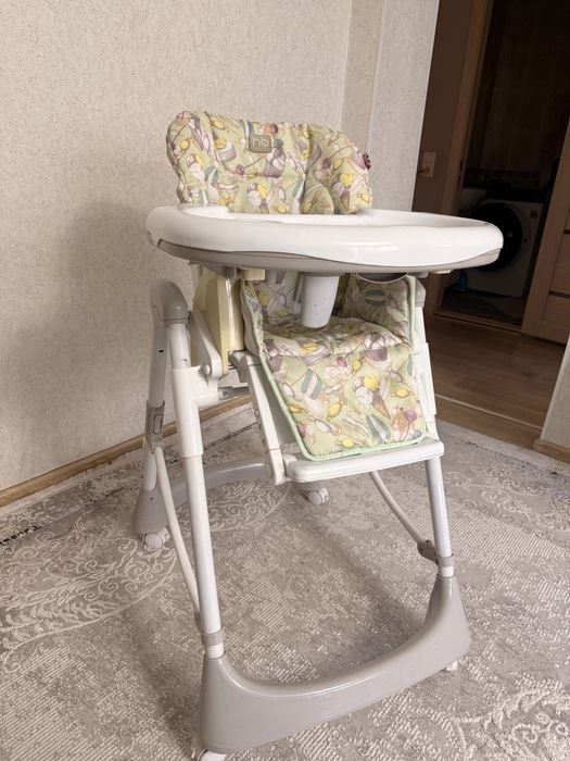 Стульчик для кормления Happy Baby