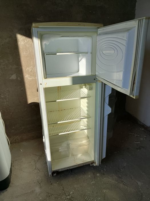 Холодильник сатамыз жақсы жағдайда