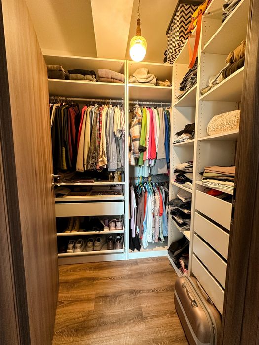 Apartament modern și luminos cu poziționare bună