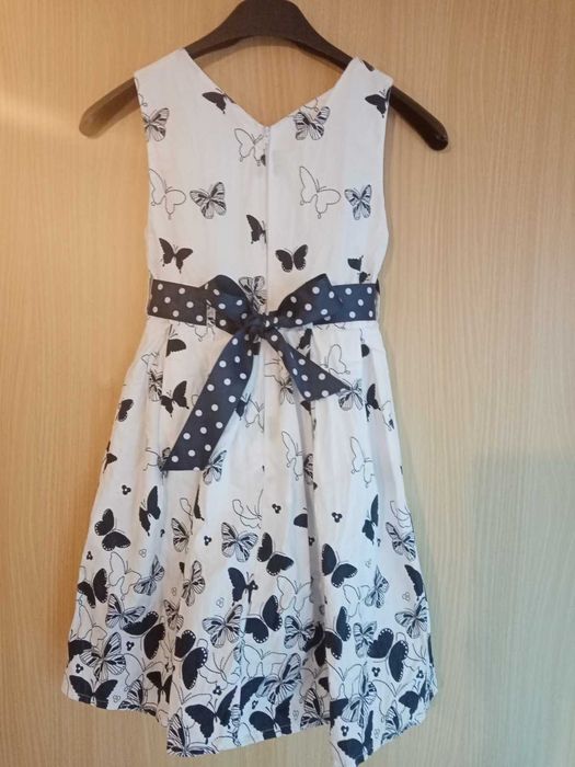 Красиви детски рокли, ръст 128 , 6-7 години