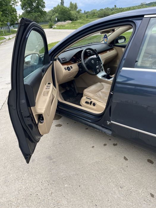 Se vinde Volkswagen Passat B6
