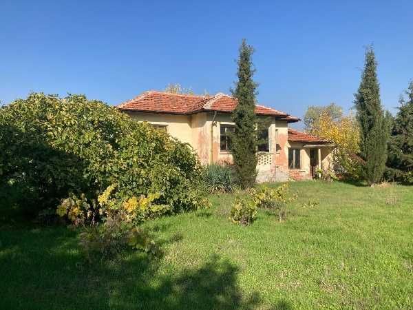 Къща в Първомай!