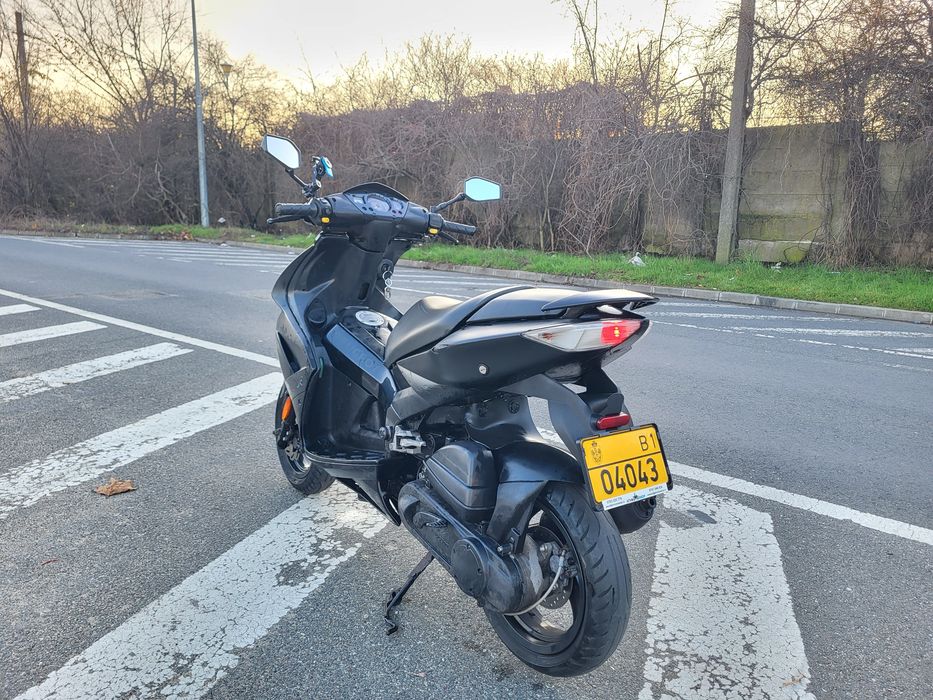 Scuter 49cc Peugeot JetForce Racire apa - Prinde 80/90 km/h - Permis B