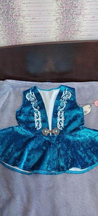 Вещи на девочку 8-10 лет