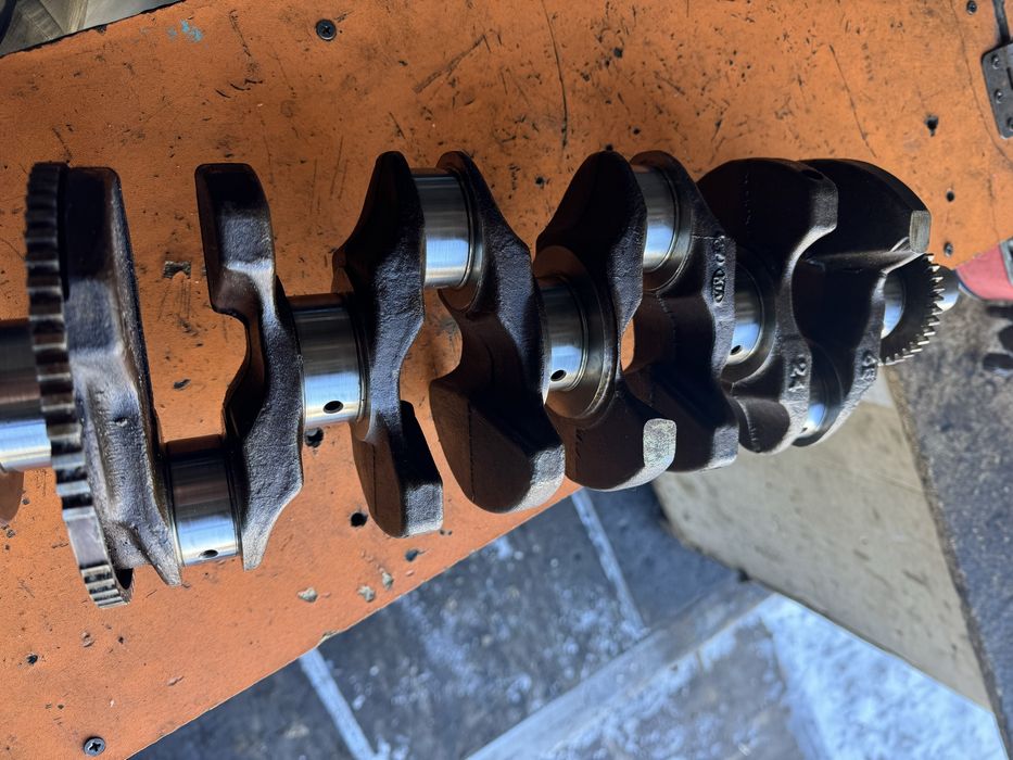 Коленвал на G4KJ 2.4