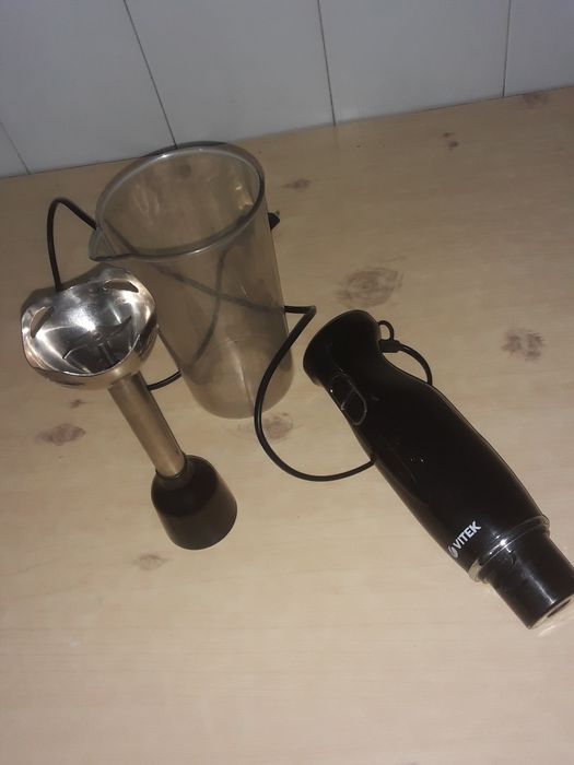 Продается блендер "VITEK"в