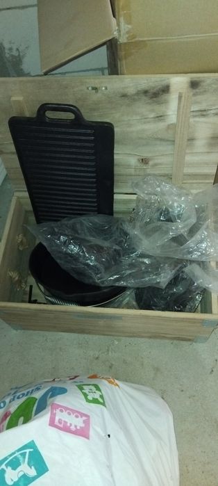 Set haif7cesc din fonta ideal pentru  picnic