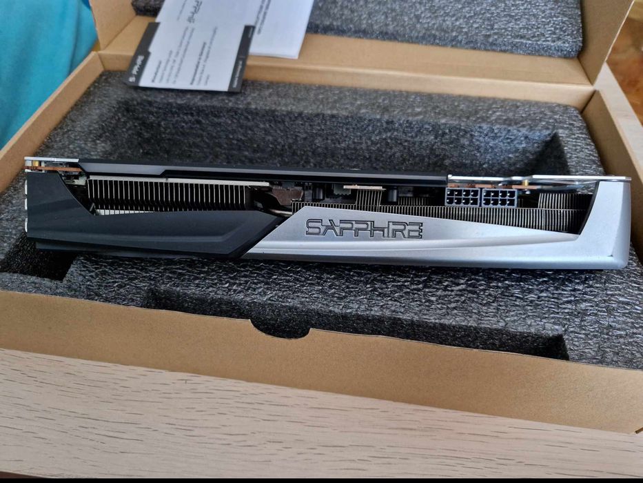 Видео карти RX5700 чисто нови, в кутии.