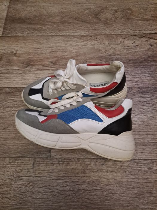 Женская.    обувь