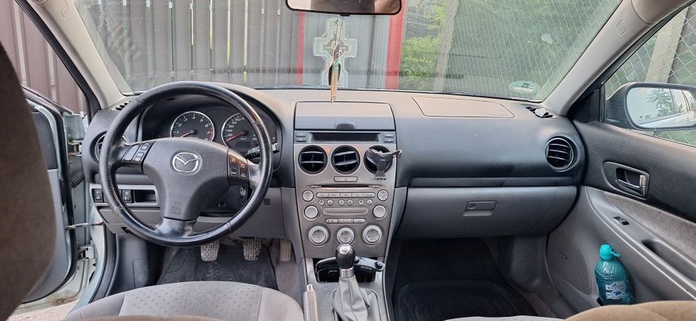 Vand sau dezmembrez mazda 6 1.8 benzina