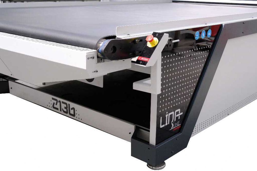 Linie CNC Nesting Mobila PAL Etichete Incarcare si Descarcare Automata