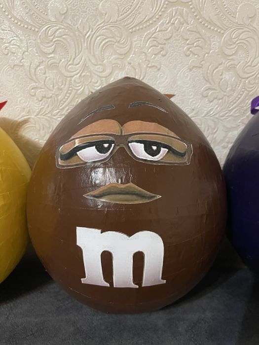 Подарочный бокс . Миньон. Коробка. Киндер