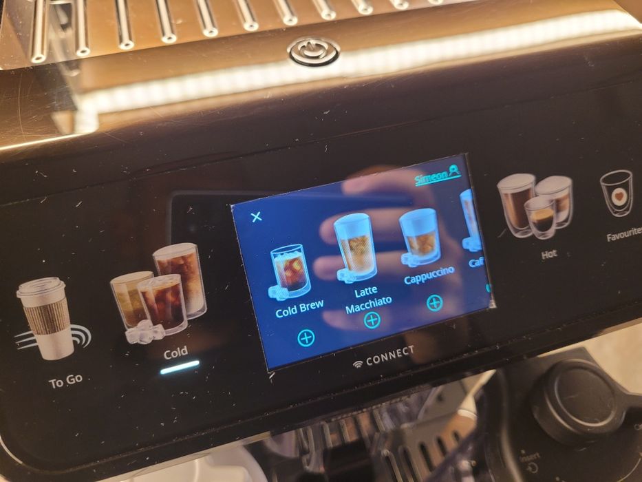 Автоматична кафемашина Delonghi Eletta Explore