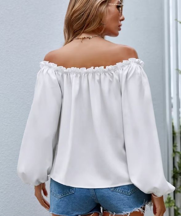 Дамска лятна блуза с паднало рамо