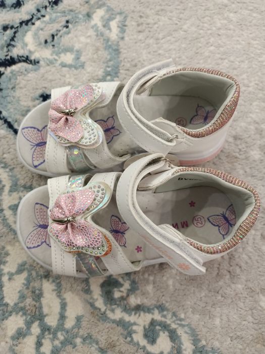 Сандали детские 25 размер новые