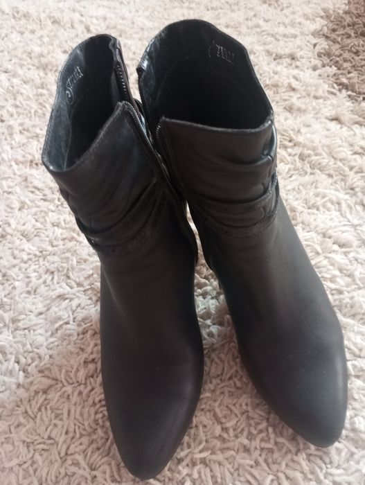 Продам полусапожки