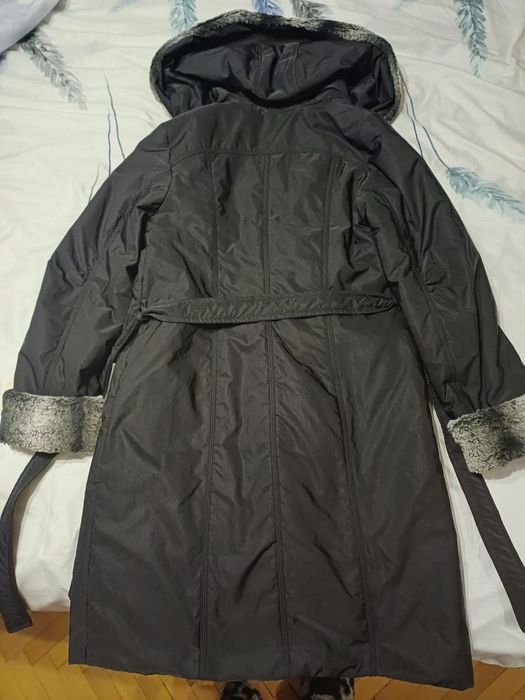 Продавам зимно яке
