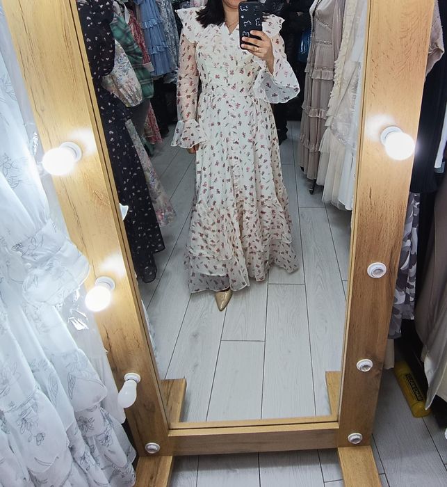 Красивое длинное платье