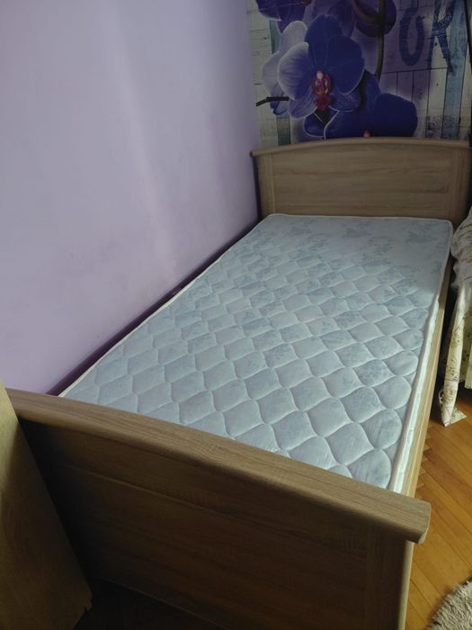 Pat 120x200, stare bună