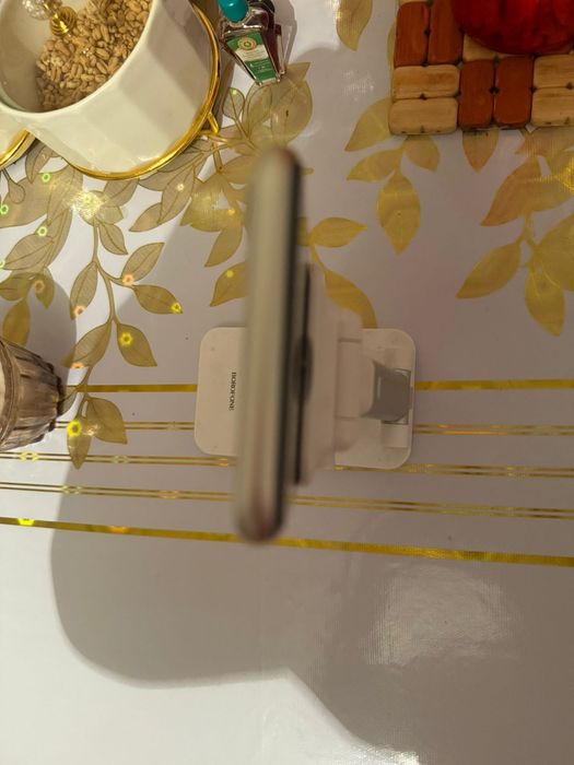 Продам телефон модель Айфон11