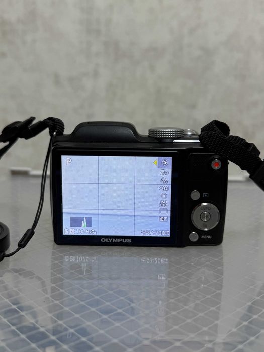 Фотоаппарат Olympus SP-720UZ