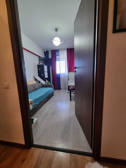 URGENT! Proprietar, vand apartament 3 camere Drumul Taberei