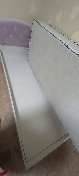 Кровать для девочек.