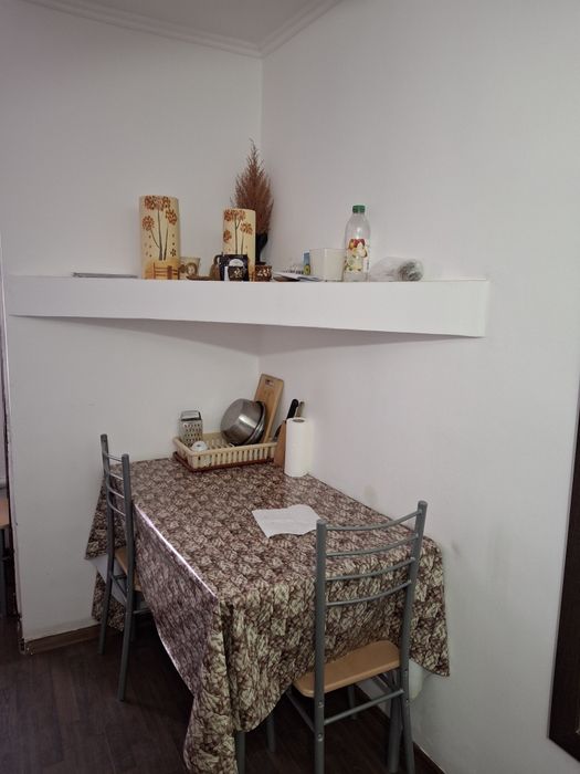 Garsoniera de vânzare