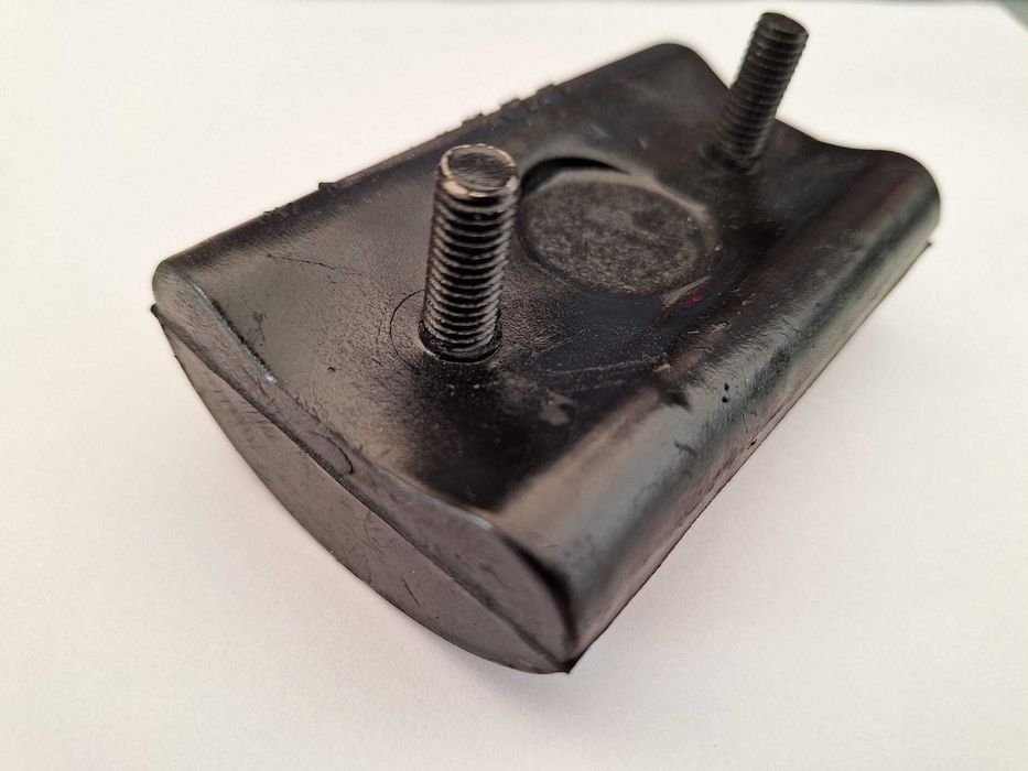 Bucsa de cauciuc arc iveco